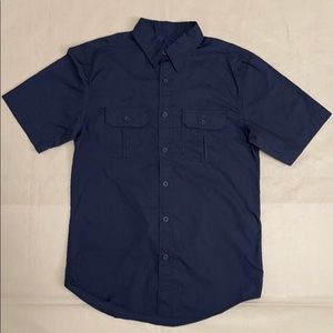 Utility Vented Back Basic Editions Travel Shirt
